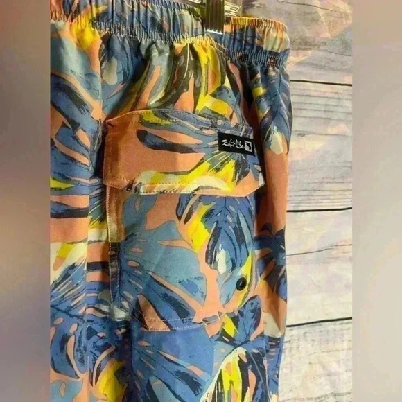 Salt life Hawaiian print swim trunks - Picture 7 of 7